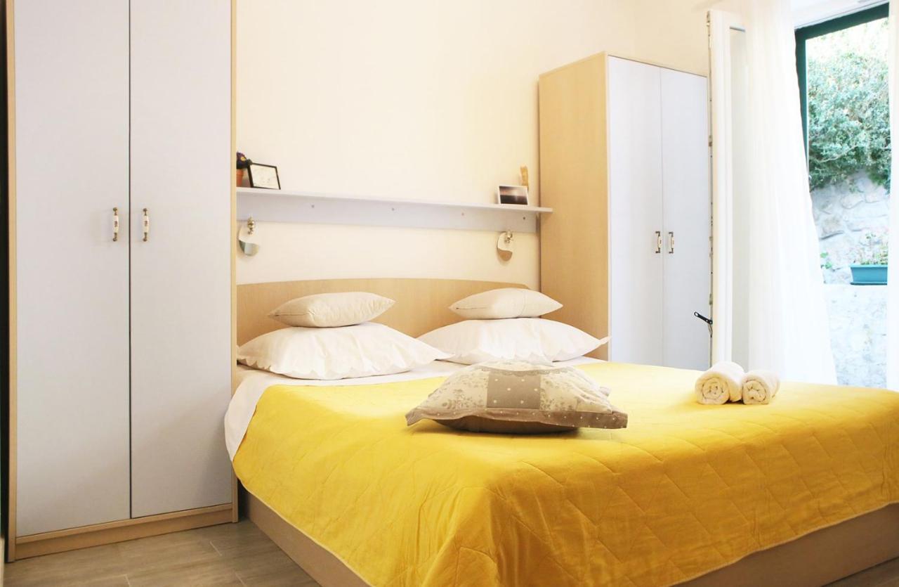 Apartments Antonio Baska Voda Luaran gambar